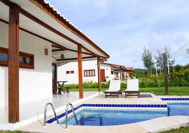 Beach house with private pool - Praia do Madeiro