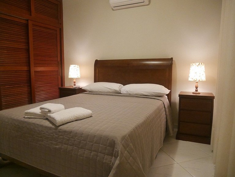 Apartamento Térreo com vista Piscina - Cond. Brisas do Amor