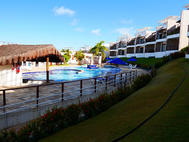 Apartamento Térreo com vista Piscina - Cond. Brisas do Amor