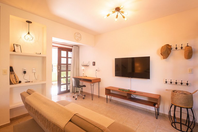 Stay in Style: Central Pipa Townhouse with Ocean View