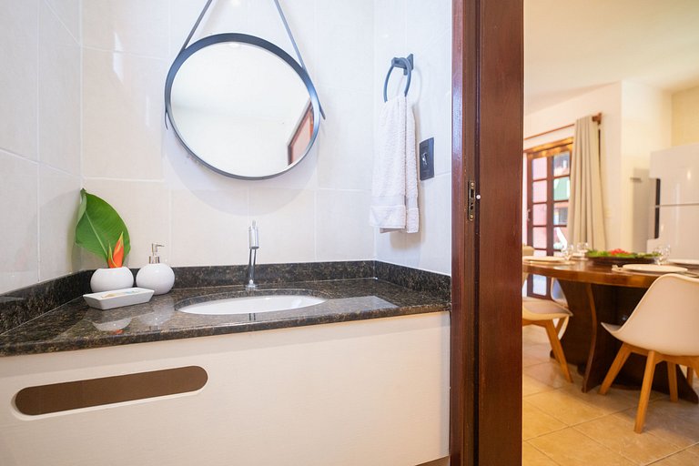 Stay in Style: Central Pipa Townhouse with Ocean View