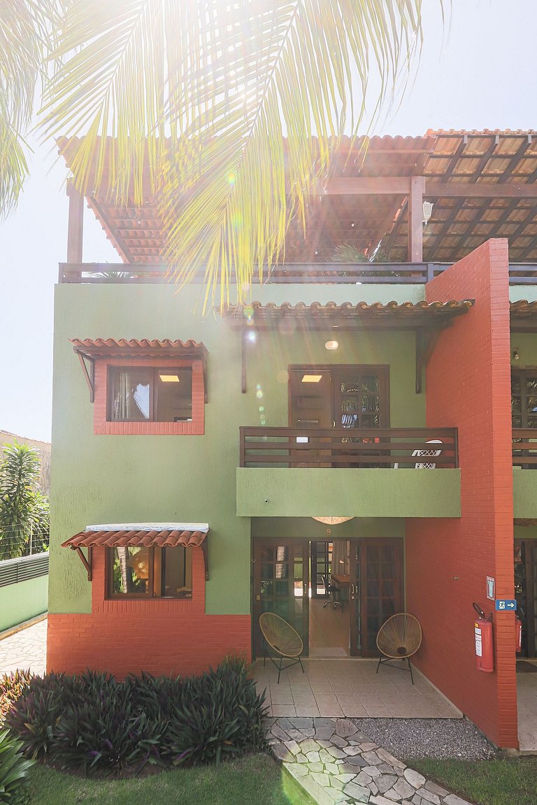 Conforto e Vista Mar em Pipa: Sobrado Central com 2 Suítes