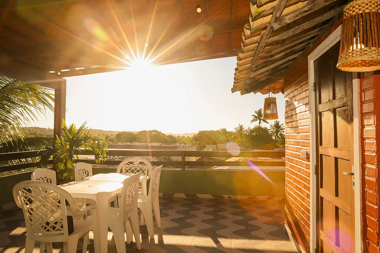 Conforto e Vista Mar em Pipa: Sobrado Central com 2 Suítes