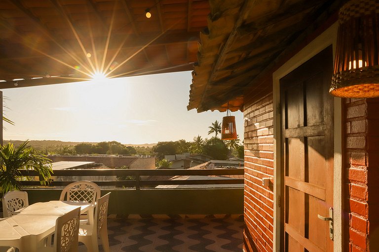 Estilo y Comodidad en Pipa: Casa Central con Vista al Mar y