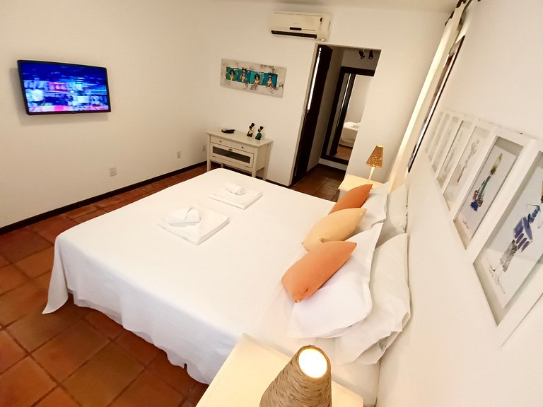 Casa Girassois / 3 Suites / Praia do Amor