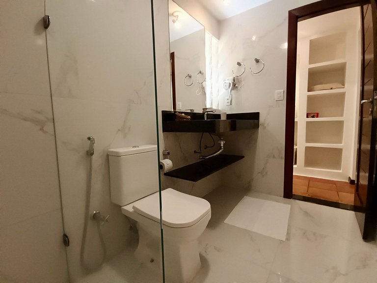 Casa Girassois / 3 Suites / Praia do Amor