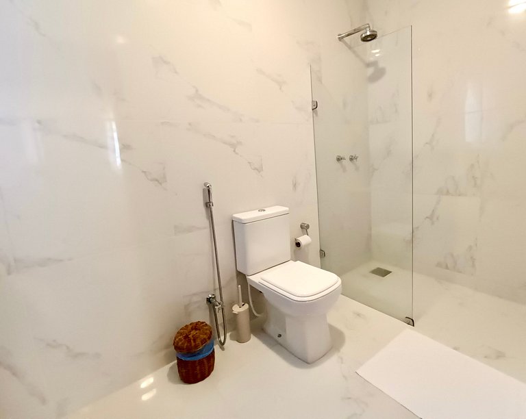 Casa Girassois / 3 Suites / Praia do Amor