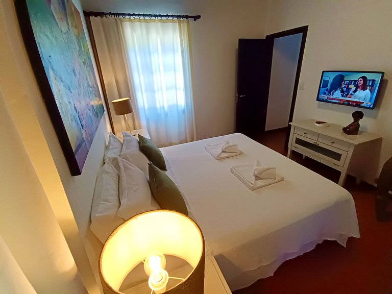 Casa Girassóis - 3 Suites / Rua da Praia do Amor