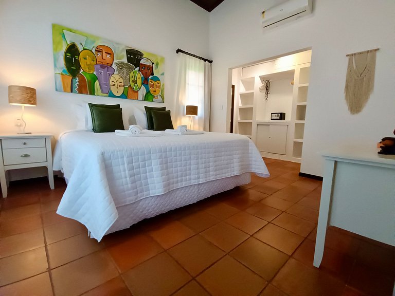 Casa Girassois / 3 Suites / Praia do Amor