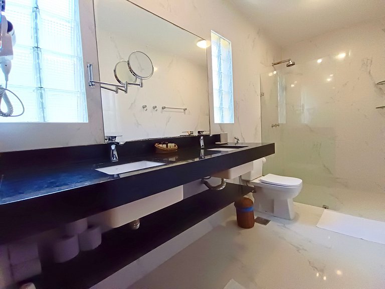 Casa Girassois / 3 Suites / Praia do Amor