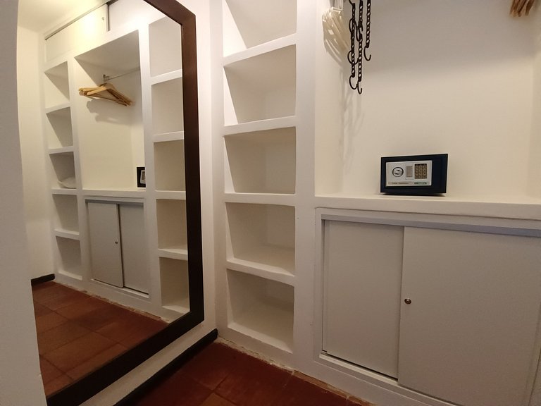 Casa Girassois / 3 Suites / Praia do Amor