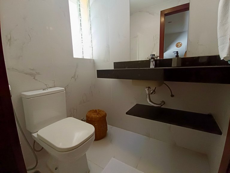Casa Girassóis - 3 Suites / Rua da Praia do Amor