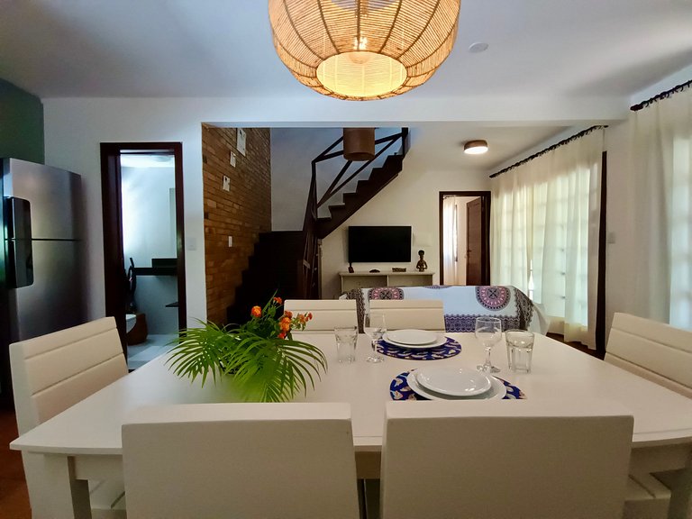 Casa Girassóis - 3 Suites / Rua da Praia do Amor