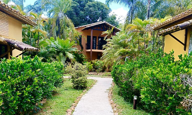 Casa Girassóis - 3 Suites / Rua da Praia do Amor