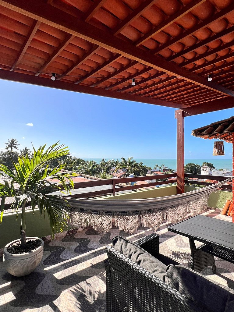 Estilo y Comodidad en Pipa: Casa Central con Vista al Mar y