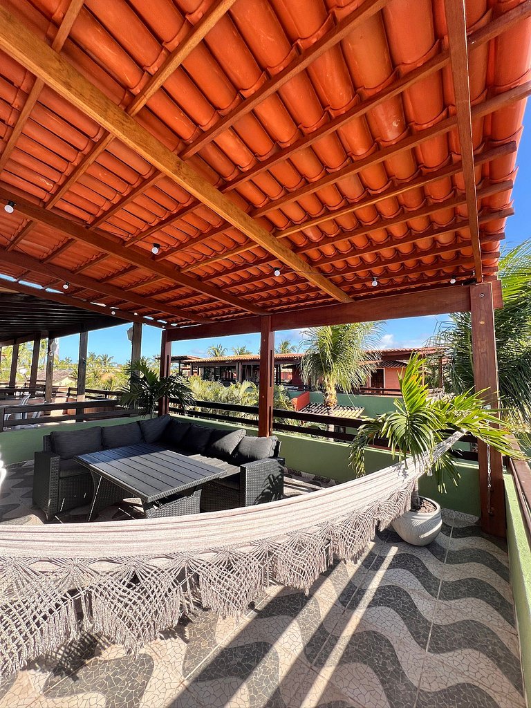 Estilo y Comodidad en Pipa: Casa Central con Vista al Mar y